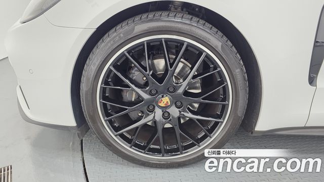 Porsche Panamera 2021 — photo 5
