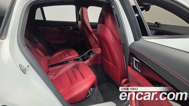 Porsche Panamera 2021 — photo 18