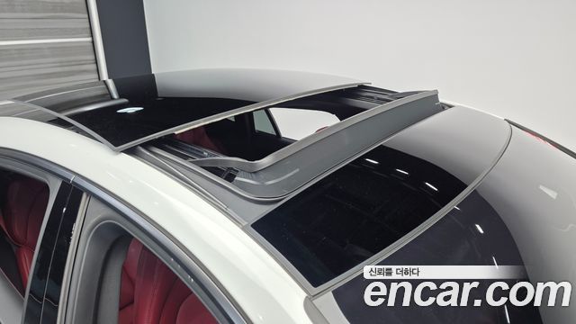 Porsche Panamera 2021 — photo 25