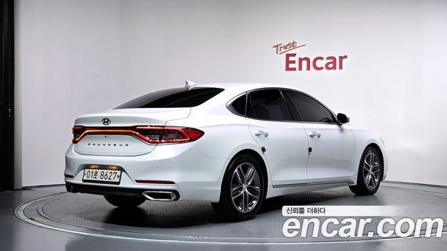 Hyundai Grandeur 2018 — photo 2