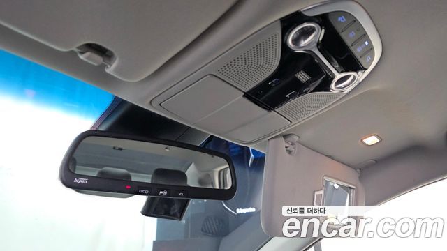 Hyundai Grandeur 2018 — photo 23