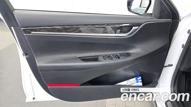 Hyundai Grandeur 2018 — photo 14