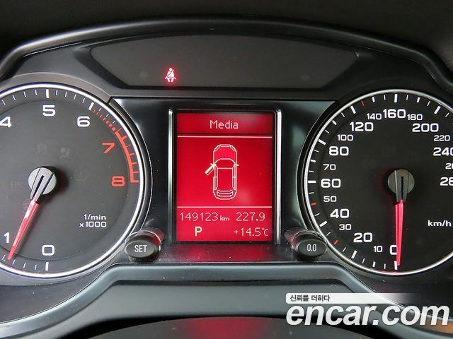 Audi Q5 2012 — photo 9