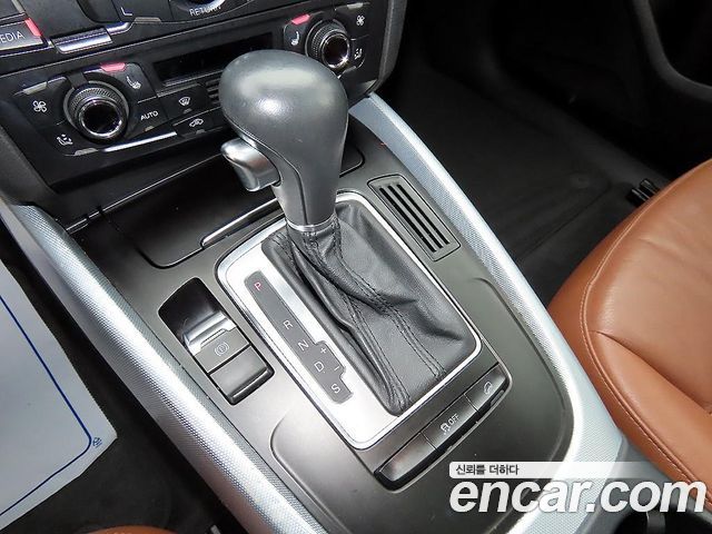 Audi Q5 2012 — photo 10