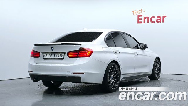 BMW 3-Series 2012 — photo 2