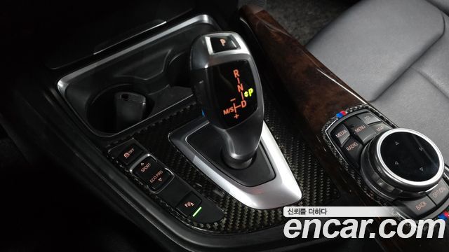 BMW 3-Series 2012 — photo 12
