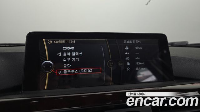 BMW 3-Series 2012 — photo 21