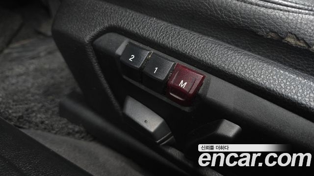 BMW 3-Series 2012 — photo 23