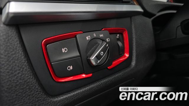 BMW 3-Series 2012 — photo 24
