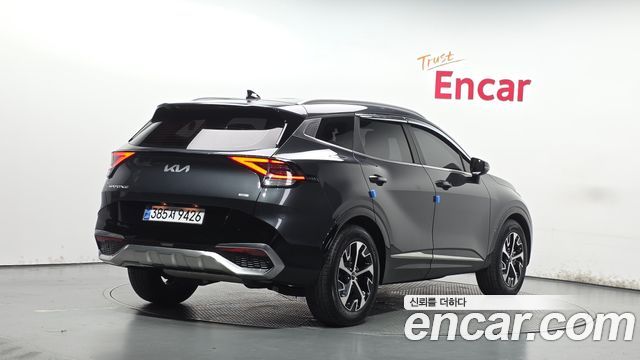 Kia Sportage 2023 — photo 2