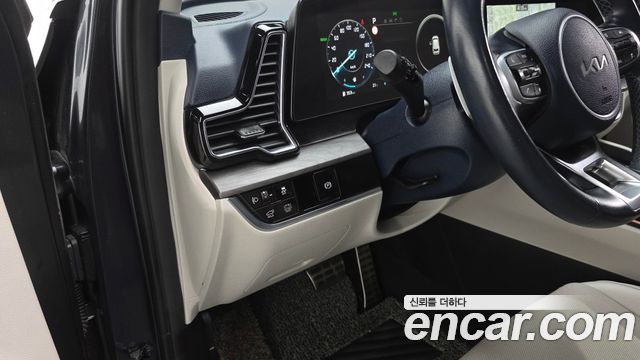 Kia Sportage 2023 — photo 19
