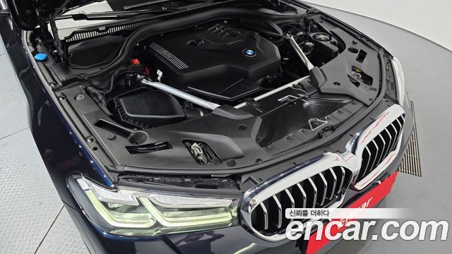 BMW 5-Series 2022 — photo 6