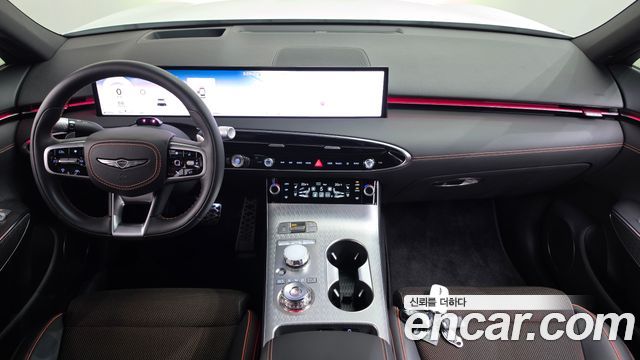 Genesis GV70 2025 — photo 10
