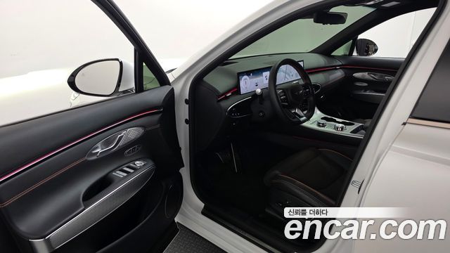 Genesis GV70 2025 — photo 13