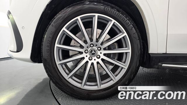 Mercedes-Benz GLS-Class 2025 — photo 5