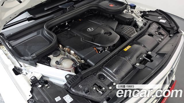 Mercedes-Benz GLS-Class 2025 — photo 6