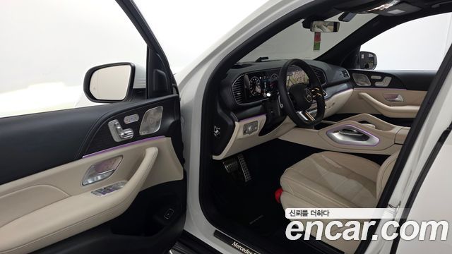 Mercedes-Benz GLS-Class 2025 — photo 13