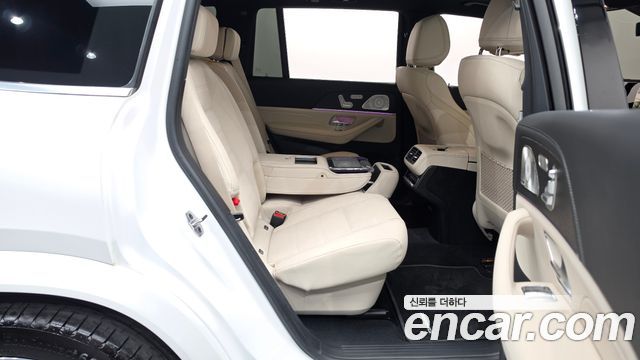 Mercedes-Benz GLS-Class 2025 — photo 17