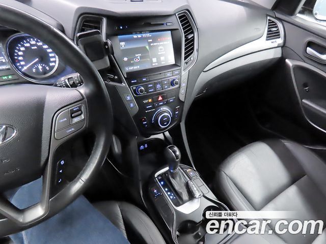 Hyundai Santafe 2016 — photo 10