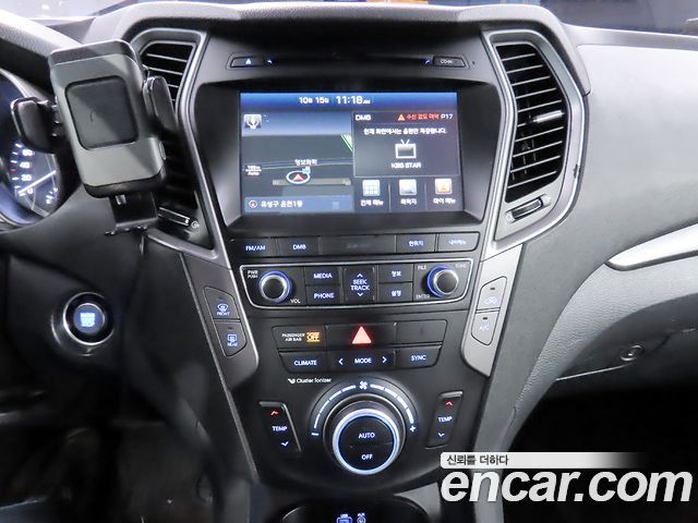 Hyundai Santafe 2016 — photo 11
