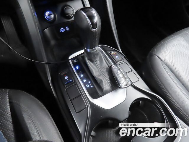 Hyundai Santafe 2016 — photo 12