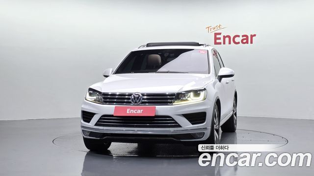Volkswagen Touareg 2016 — photo 3