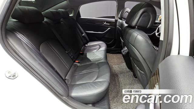 Hyundai Sonata 2015 — photo 18