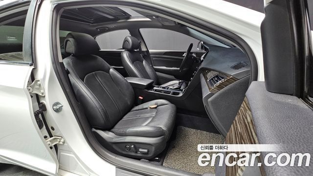 Hyundai Sonata 2015 — photo 16
