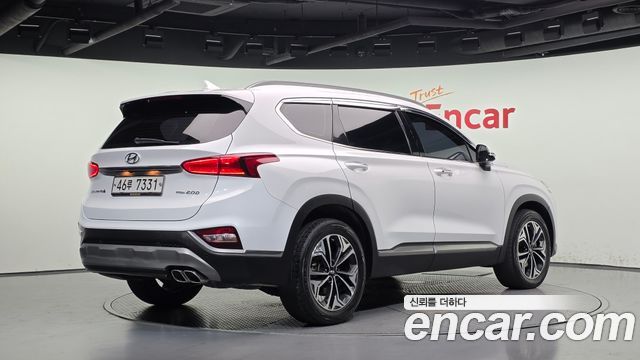Hyundai Santafe 2019 — photo 2