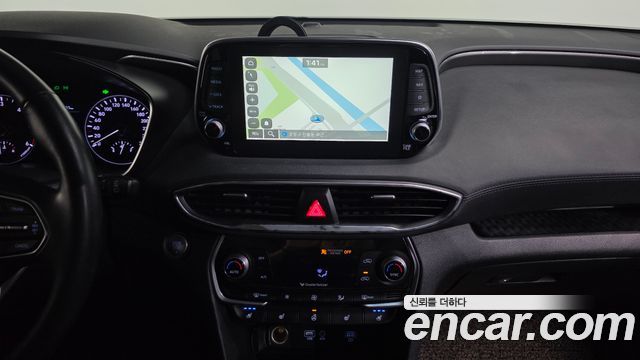 Hyundai Santafe 2019 — photo 20