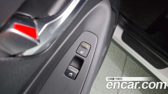 Hyundai Santafe 2019 — photo 24