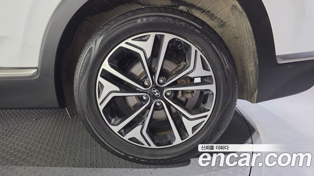 Hyundai Santafe 2019 — photo 7