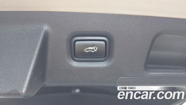 Hyundai Santafe 2019 — photo 35