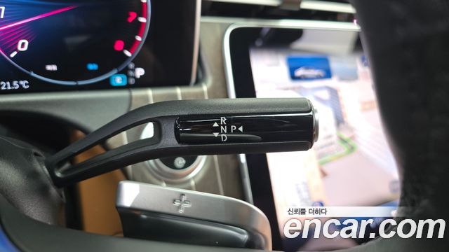 Mercedes-Benz E-Class 2024 — photo 9