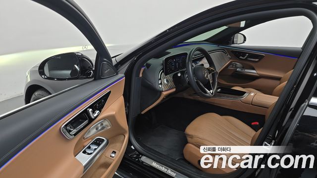 Mercedes-Benz E-Class 2024 — photo 10