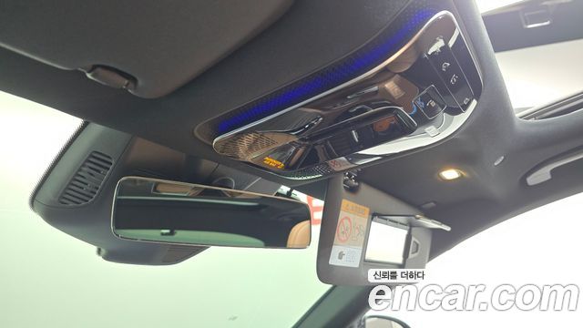 Mercedes-Benz E-Class 2024 — photo 13