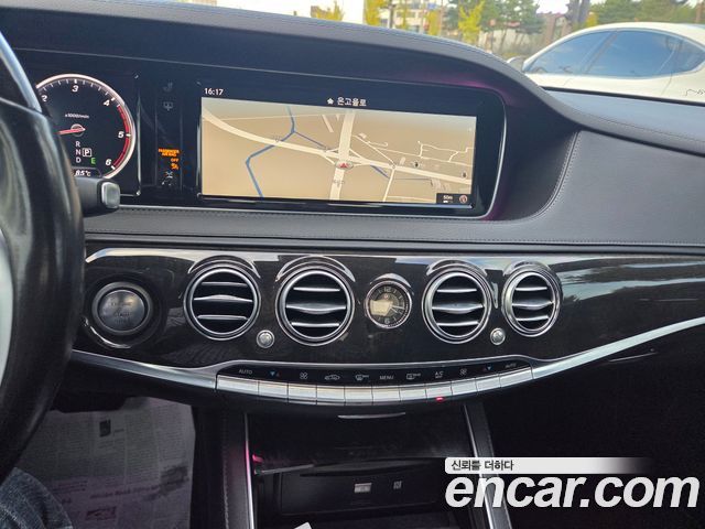 Mercedes-Benz S-Class 2016 — photo 11