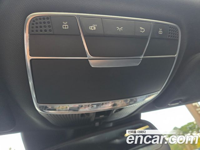 Mercedes-Benz S-Class 2016 — photo 12