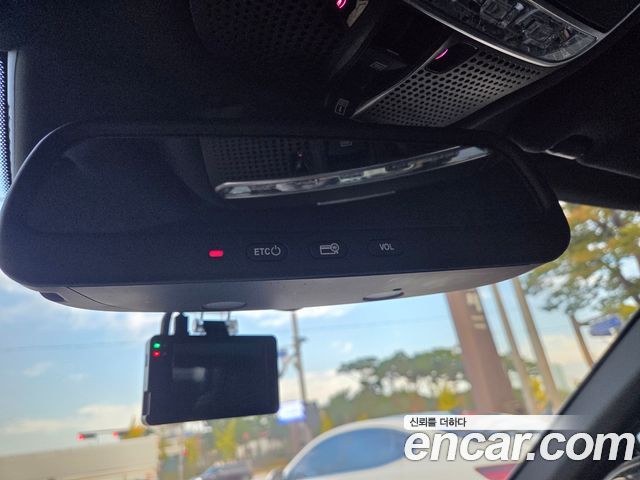 Mercedes-Benz S-Class 2016 — photo 14