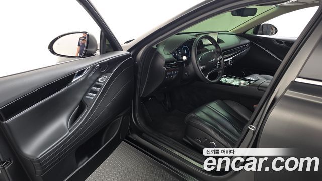 Genesis G80 2022 — photo 13