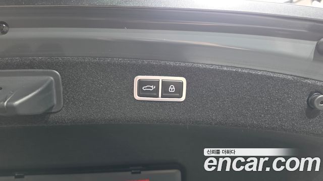 Genesis G80 2022 — photo 22