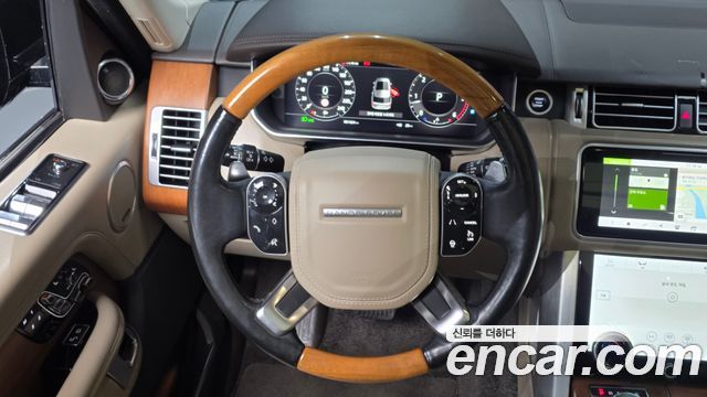 Land Rover Range Rover 2018 — photo 19