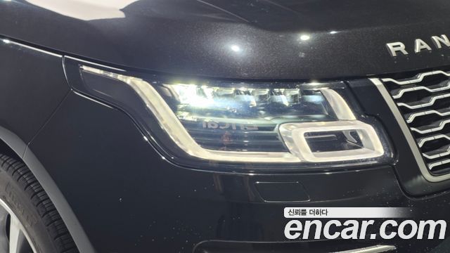 Land Rover Range Rover 2018 — photo 8
