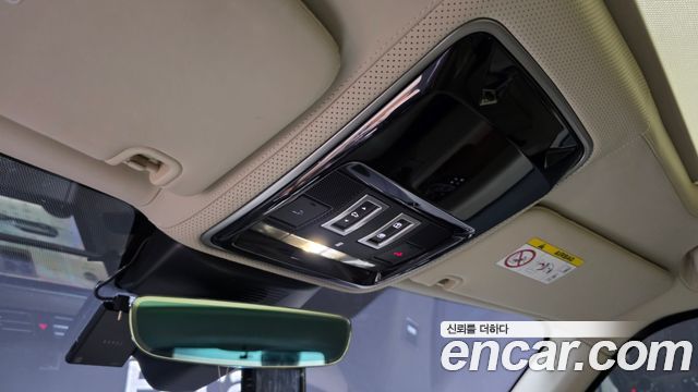 Land Rover Range Rover 2018 — photo 42