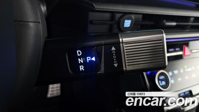 Hyundai Santafe 2025 — photo 12