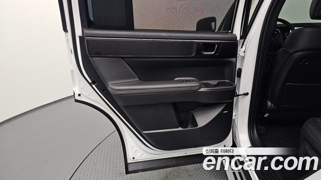 Hyundai Santafe 2025 — photo 15
