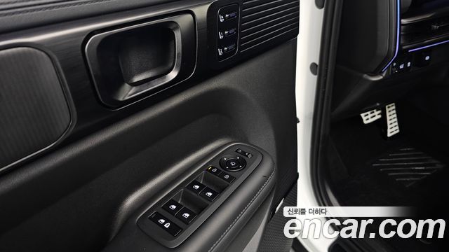 Hyundai Santafe 2025 — photo 28