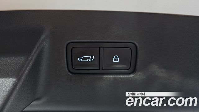 Hyundai Santafe 2025 — photo 39