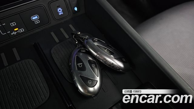 Hyundai Santafe 2025 — photo 40