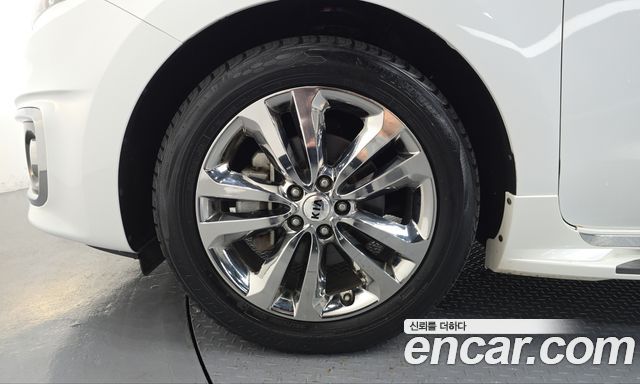 Kia Canival 2017 — photo 5